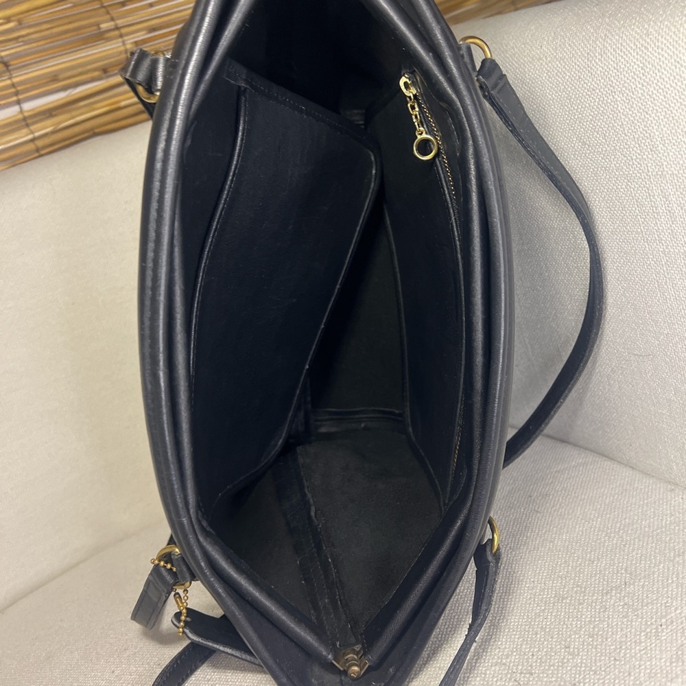 Vintage Coach Black Leather Shoulder Tote 9993 - Picture 6 of 9